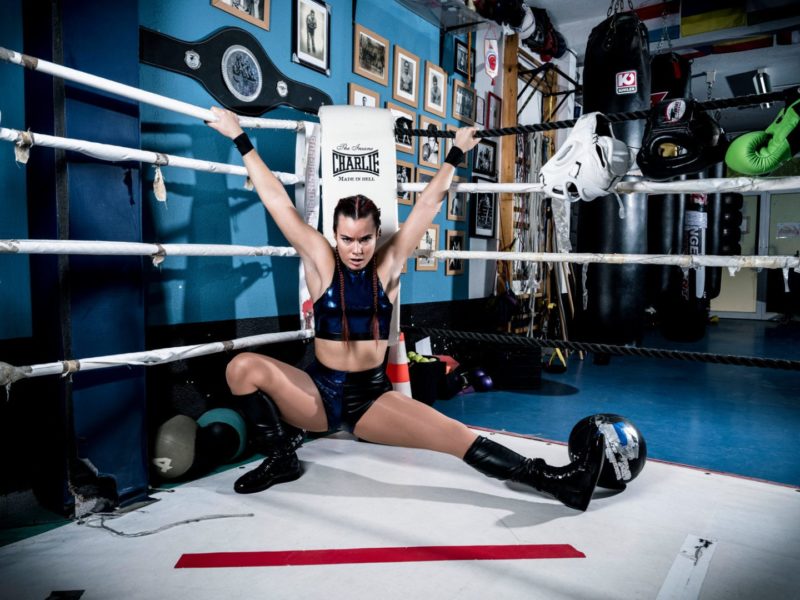 Killer Kelly in the ring with the Profoto B10